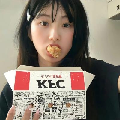 华颐：吞噬怪物的孩子